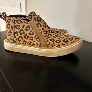 Toms Women’s Leopard Print High Top Pull-Ons Size 8.5